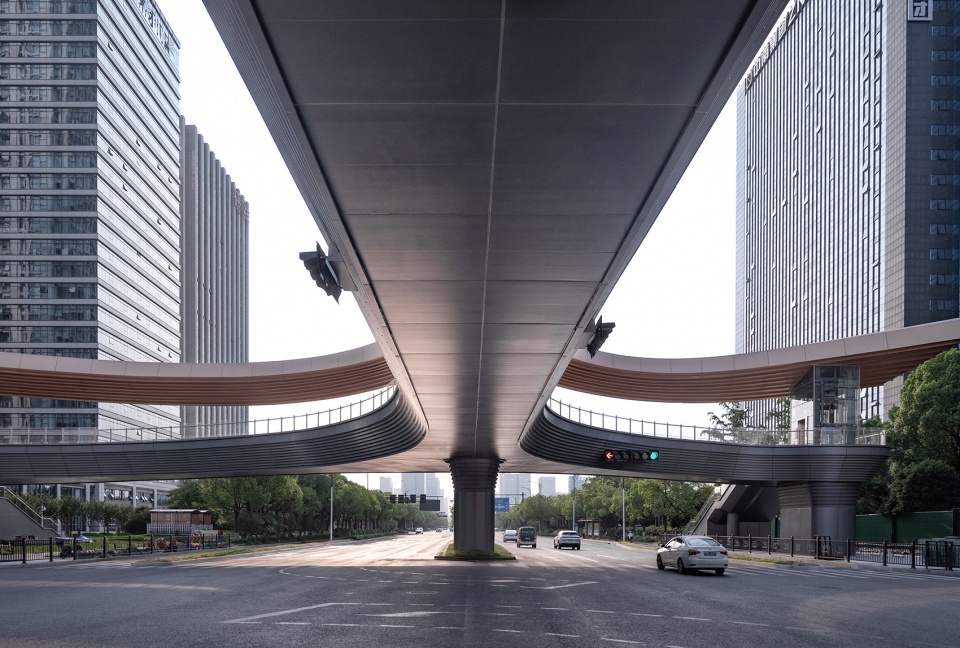 the pedestrian bridge of binkang road and jucai road by chinacuc