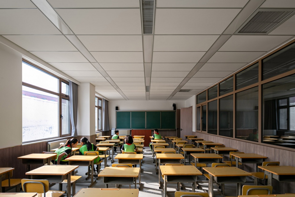 emergency disaster relief school by biad