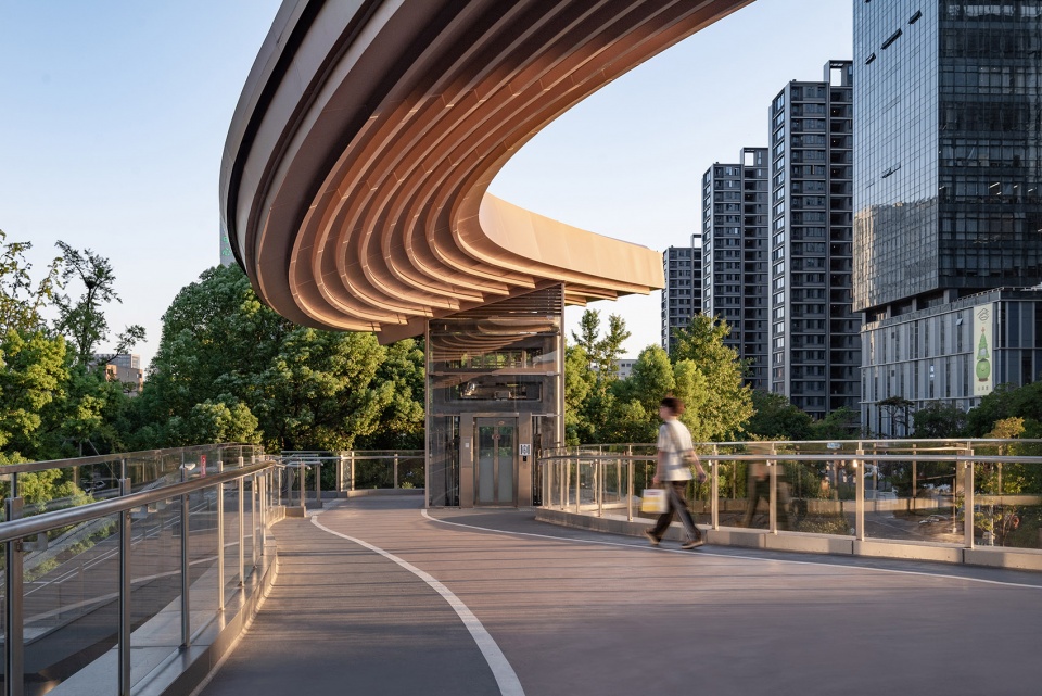 the pedestrian bridge of binkang road and jucai road by chinacuc