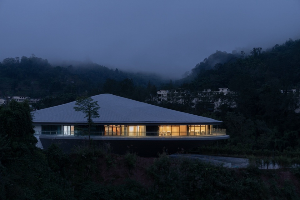Zhou gong Mountain Nans hui ge Hot Spring Hotel Conference Center in Yaan Sichuan