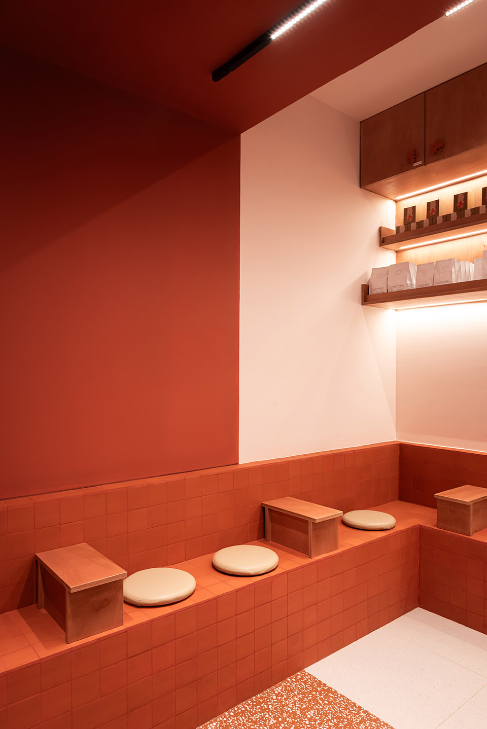 aloha coffeexiangyang south road by atelier in
