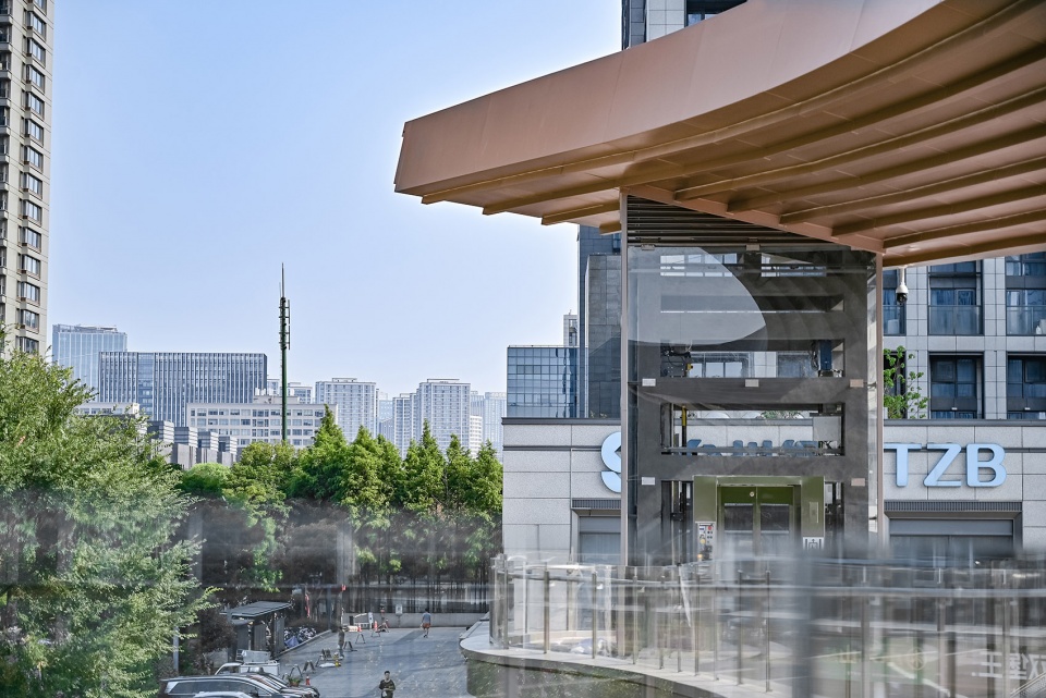 the pedestrian bridge of binkang road and jucai road by chinacuc
