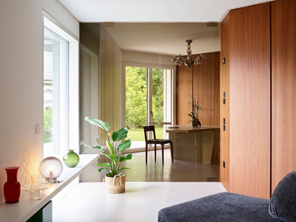 GC apartment by Burnazzi Feltrin Architetti