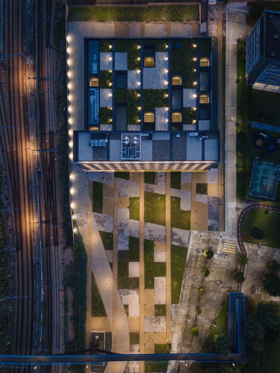 gijon police station by ssarq