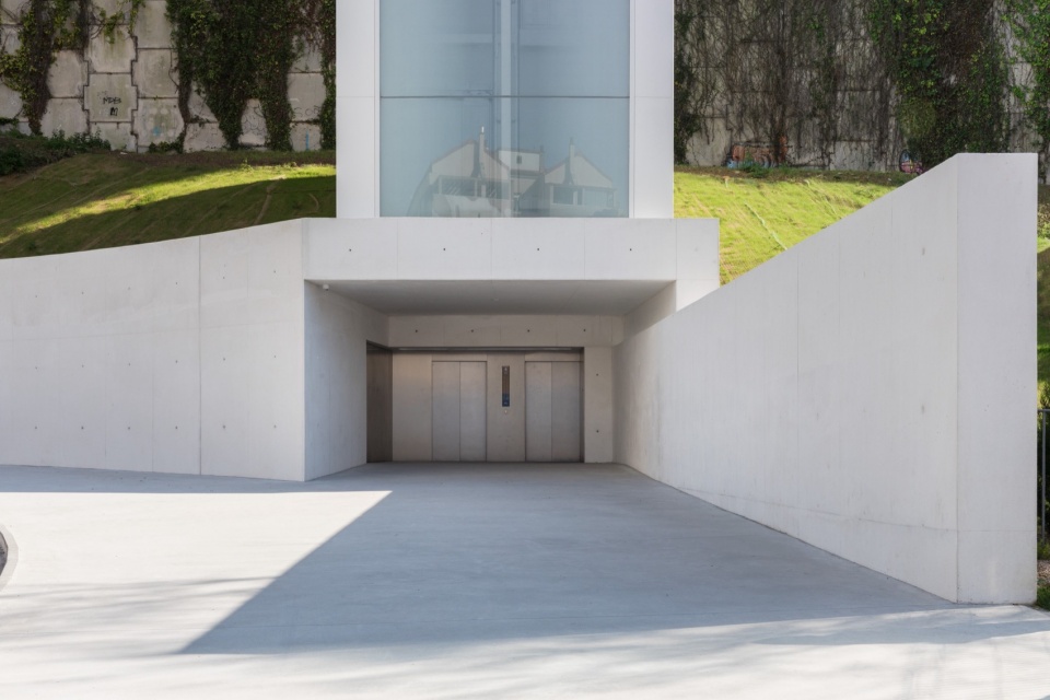 HALO by AM2 Arquitectos Arenas Asociados NOARQ