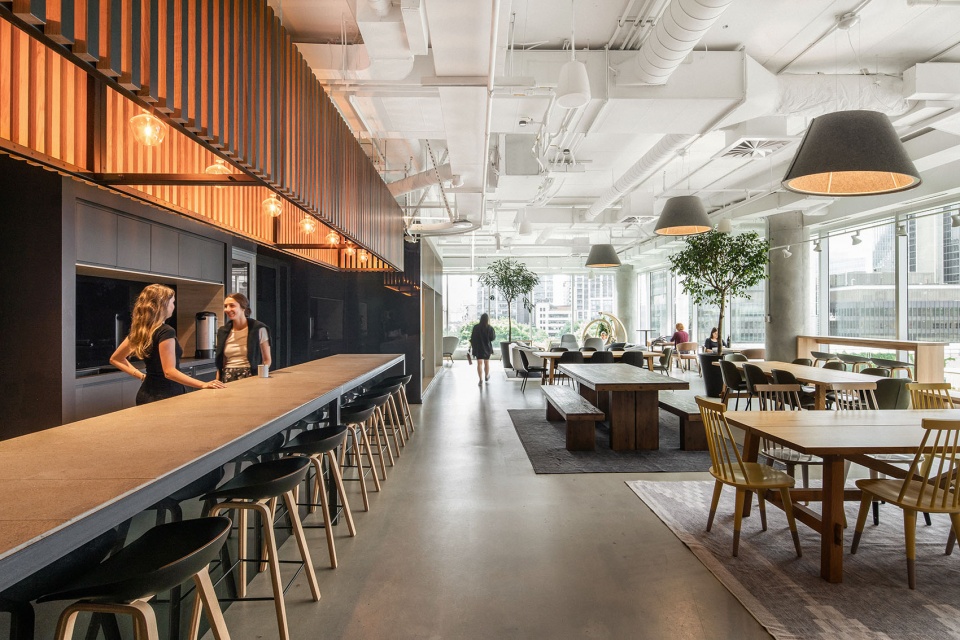 Plus Company Campus Cossette Offices