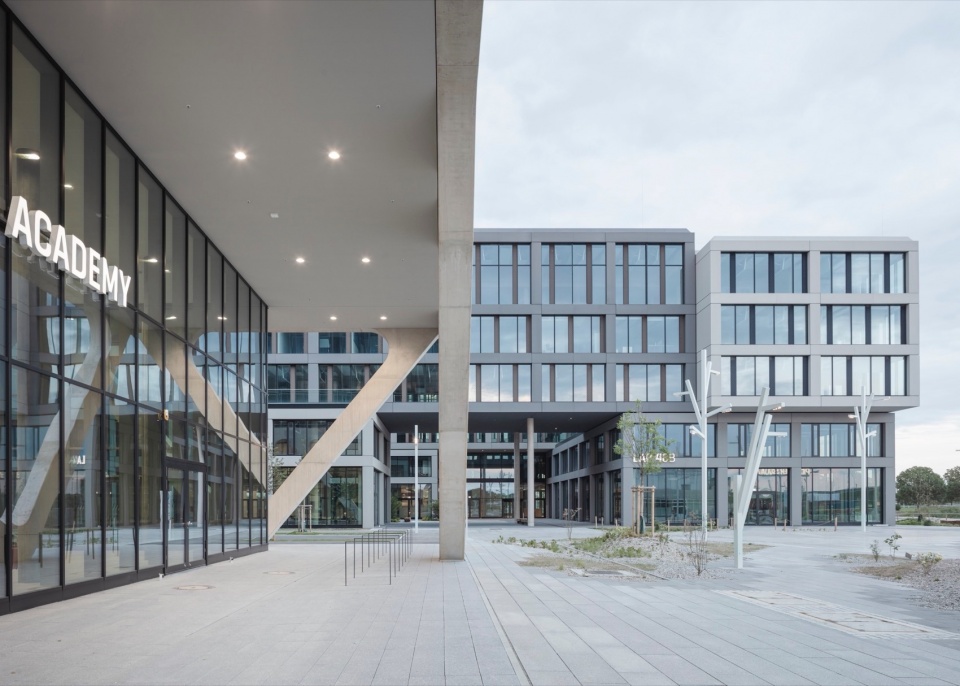 LAB 52 AirportAcademy LabCampus Munich Airport by Auer Weber