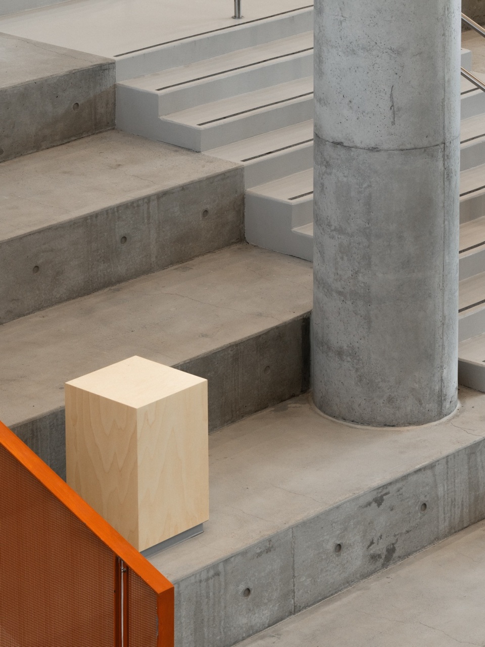 Two New High Schools by TLA UN NEUF