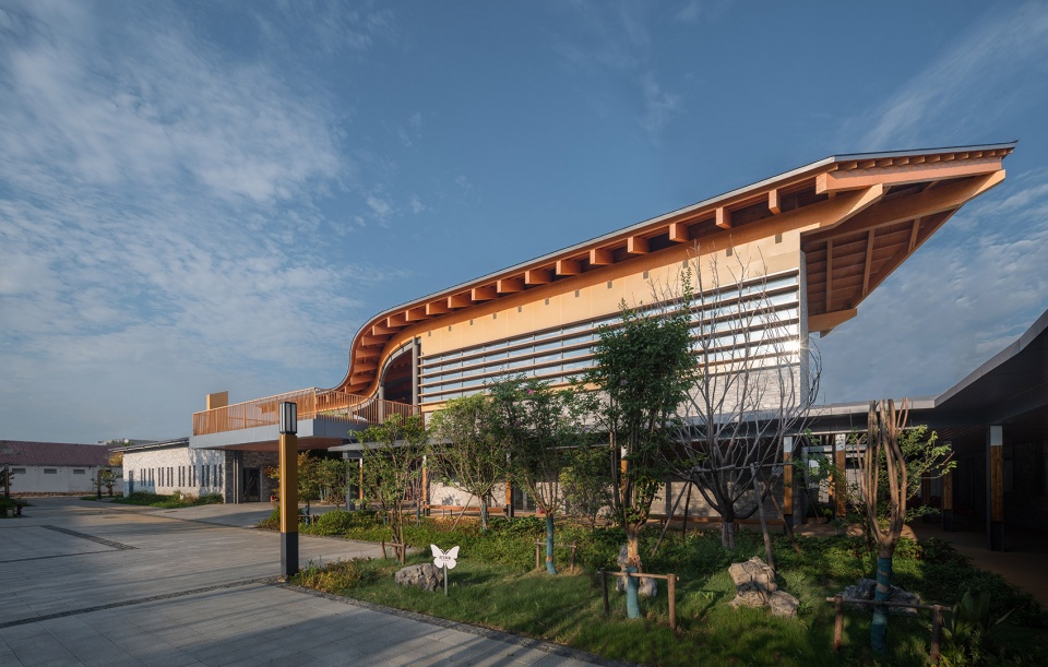 wuhan maomiao ji service center by adap