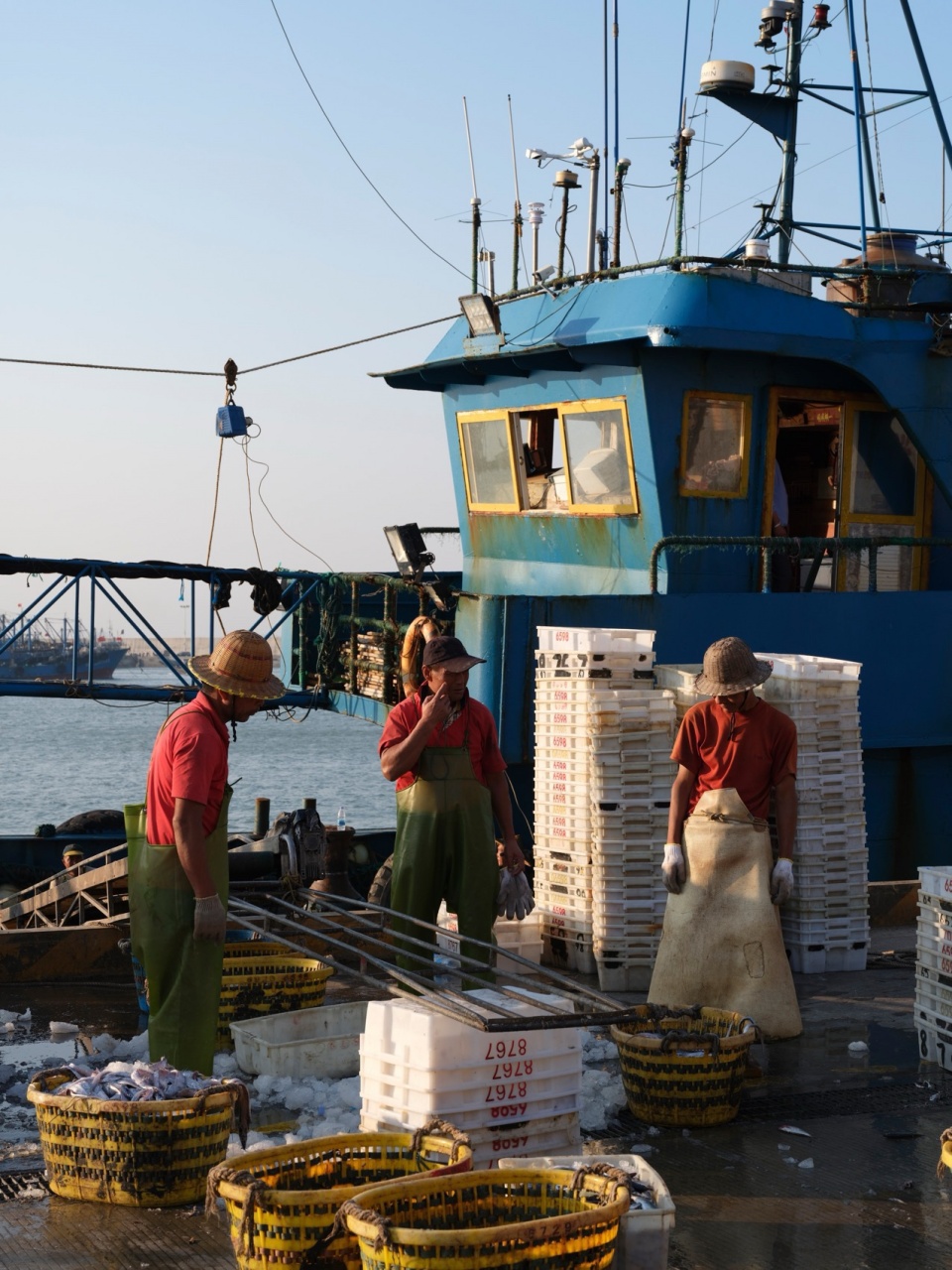 local fish cafe at xiangzhi wharf by devolution