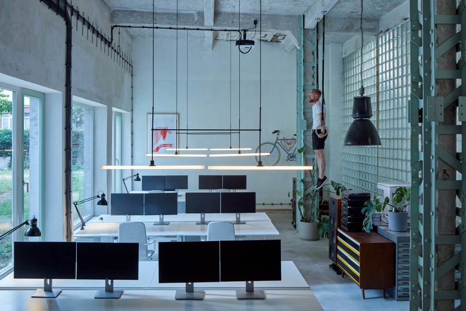 mar s base by studio mar s architects