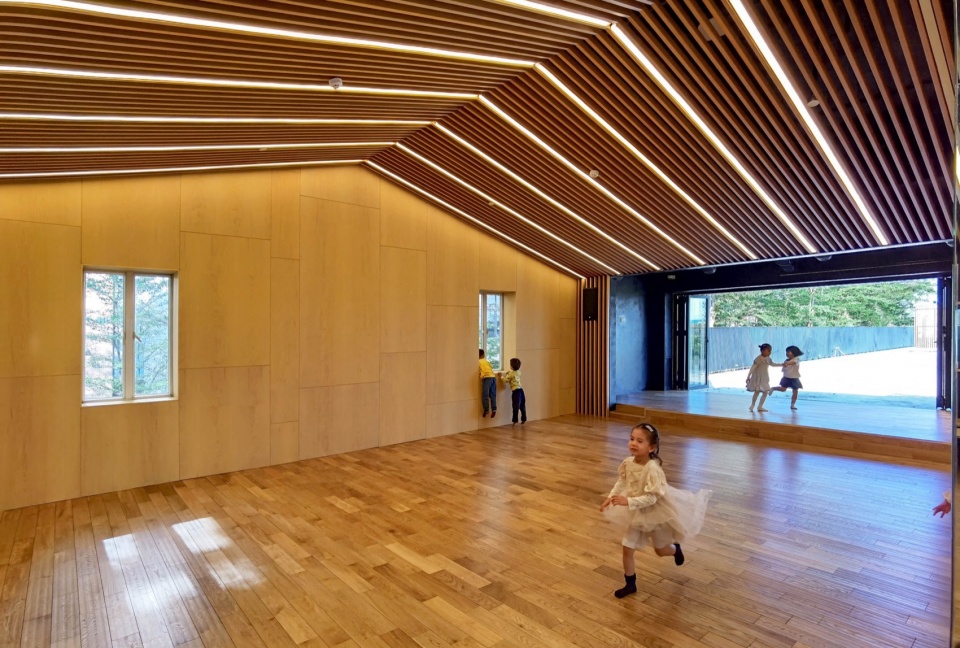 wd kindergarten by hibinosekkei youji no shiro