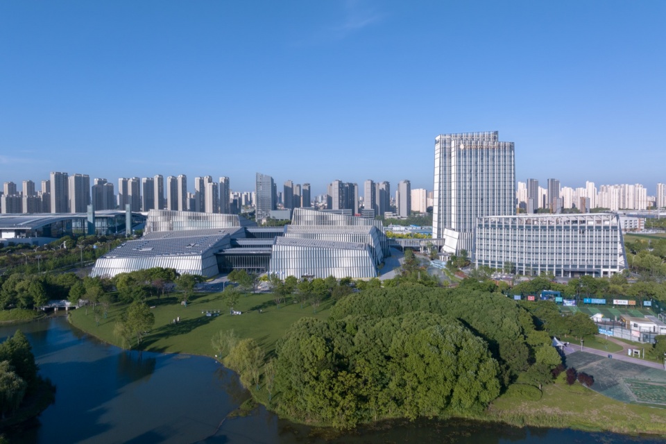 wuxi conference center by henning larsen