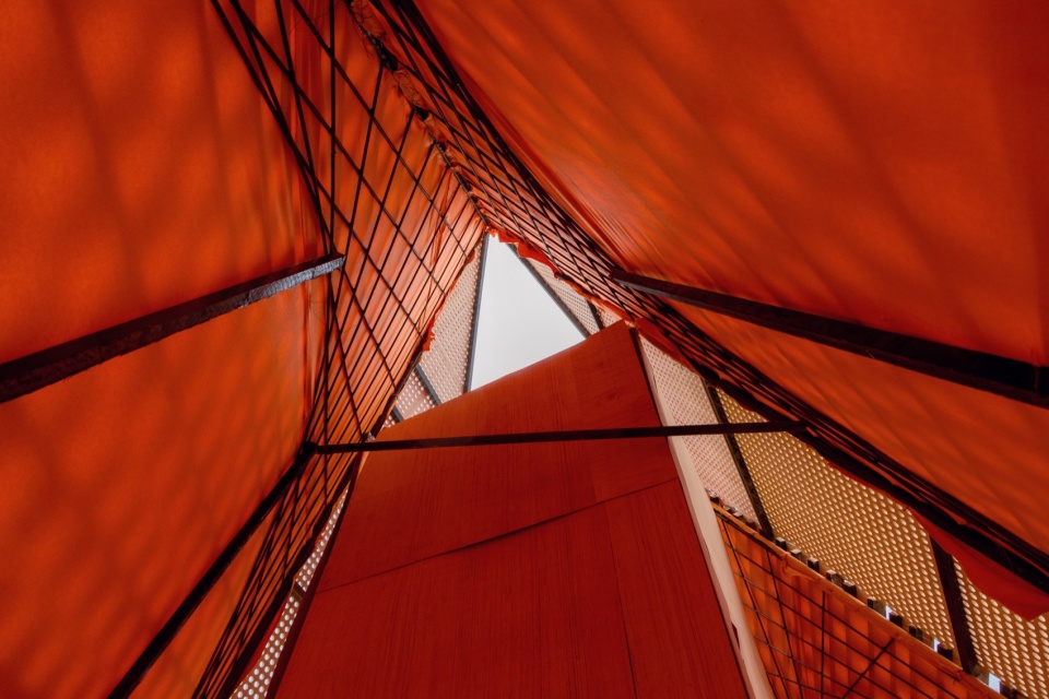 fire wings seaside bonfire at the 2024 aranya theater festival by atelier heimat