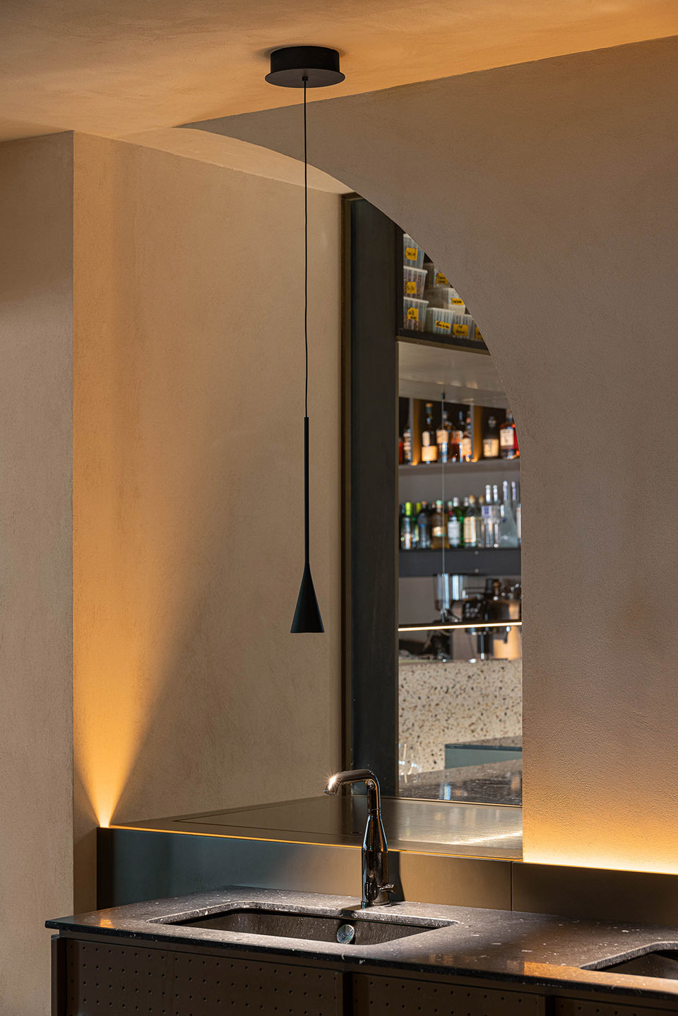 mercantel restaurant by paulo martins arquitectura design