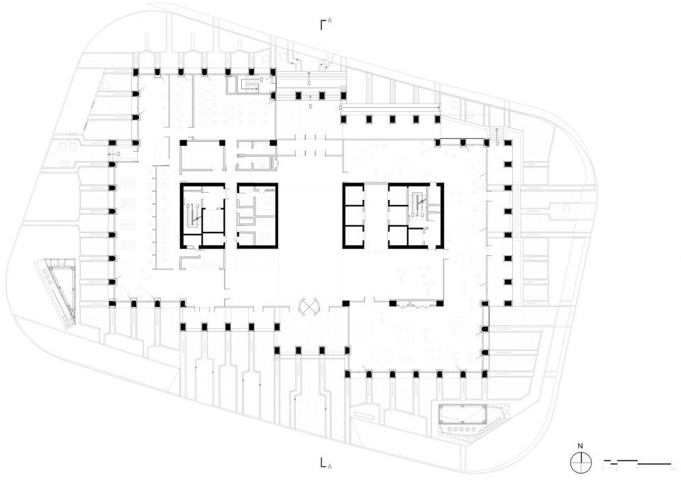 . 之字大厦 首层平面 Ground floor plan ©FCJZ zigzag tower