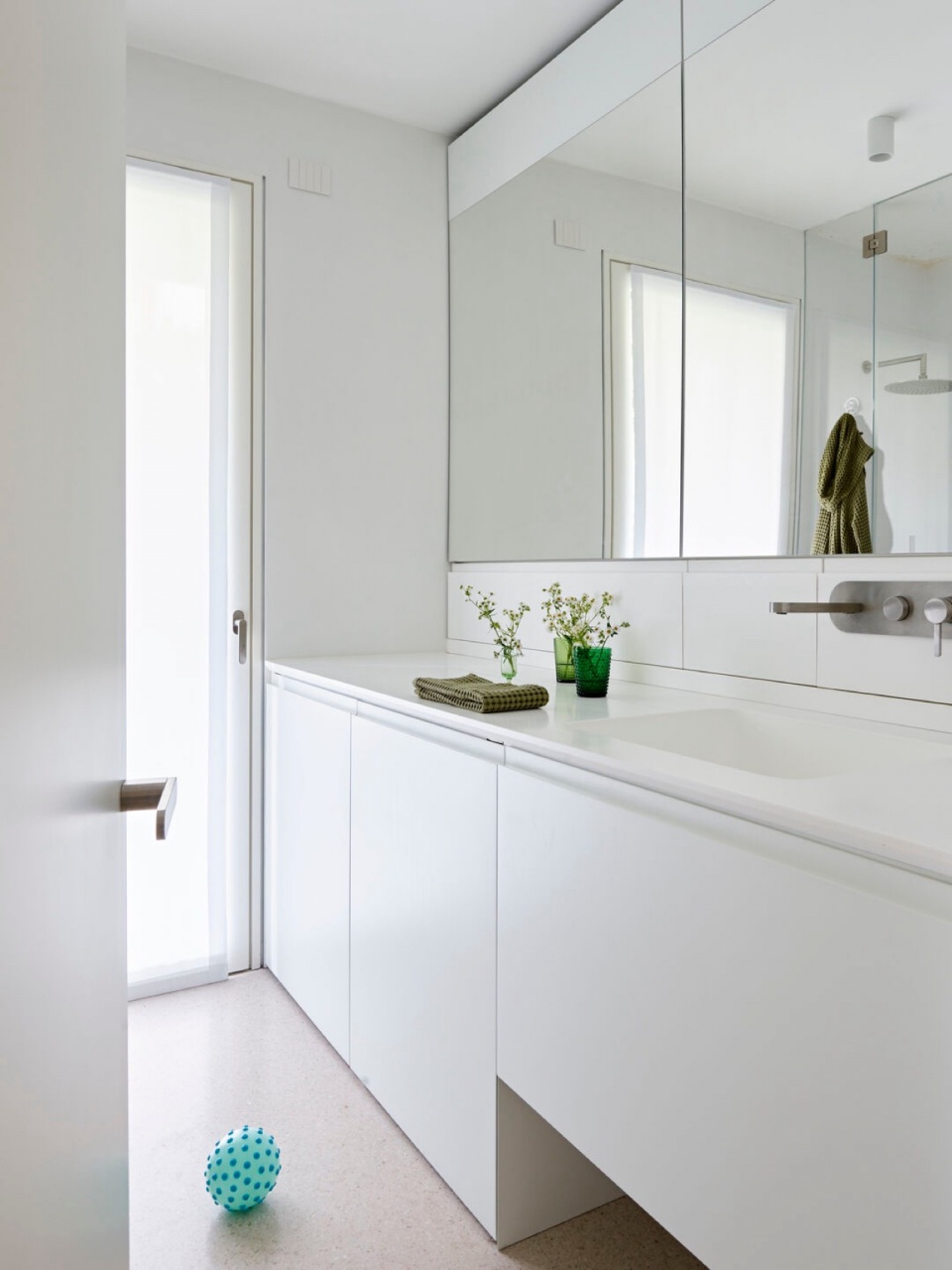 GC apartment by Burnazzi Feltrin Architetti