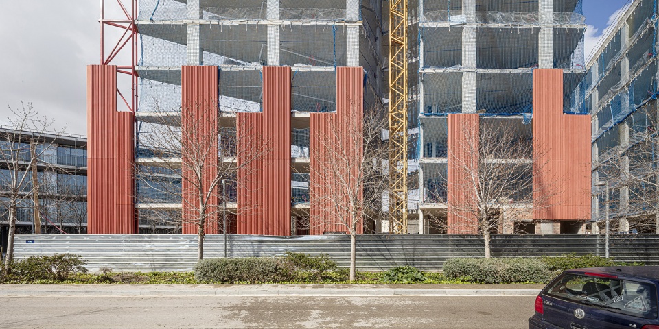 72 social housing units at the marina del prat vermell by mias architects coll leclerc