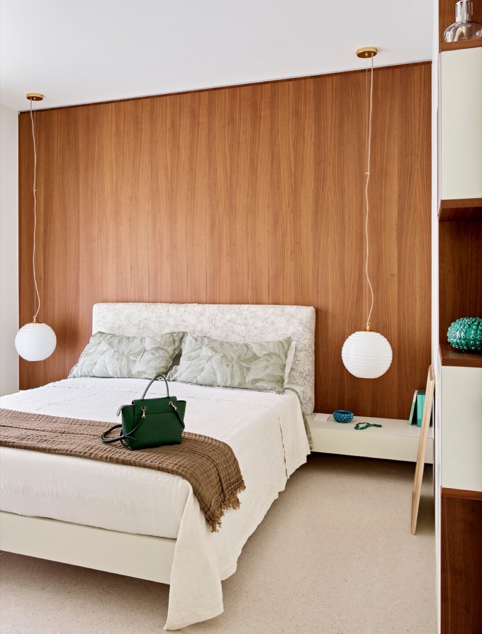 GC apartment by Burnazzi Feltrin Architetti