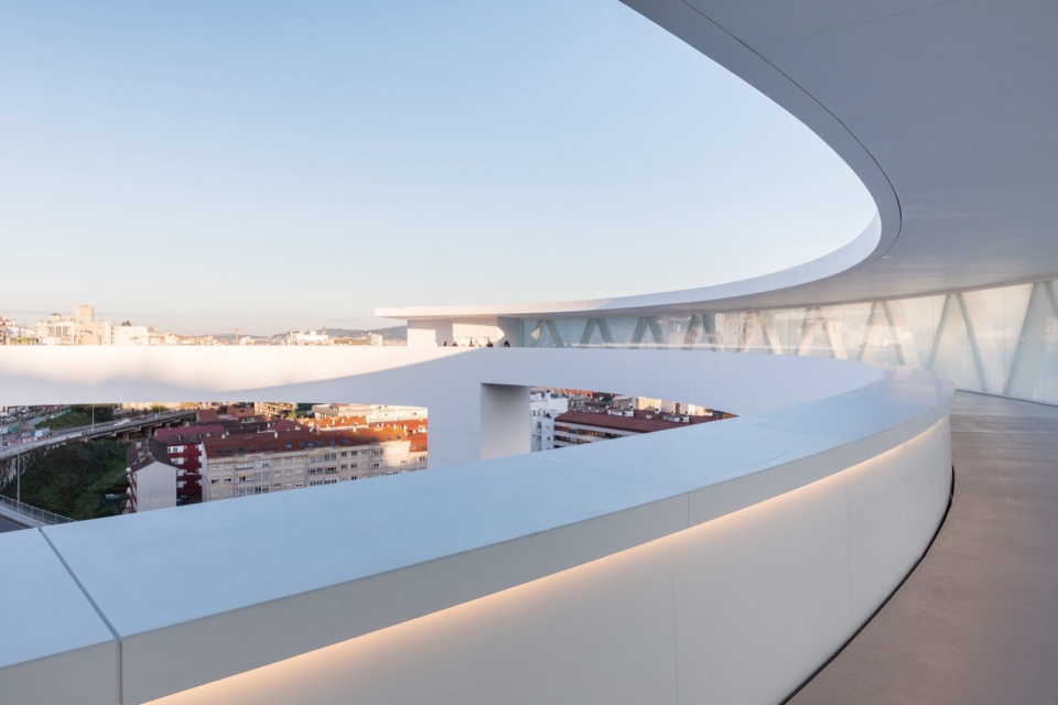 HALO by AM2 Arquitectos Arenas Asociados NOARQ
