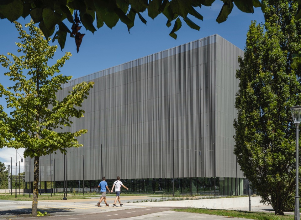 希洪警察局,西班牙 / ssarq