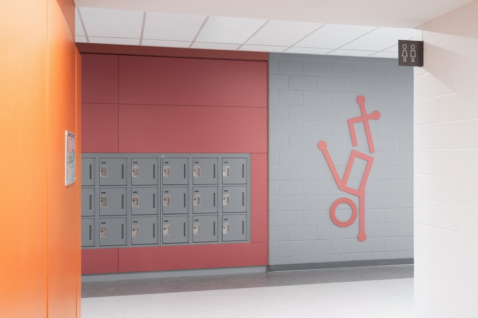 Two New High Schools by TLA UN NEUF