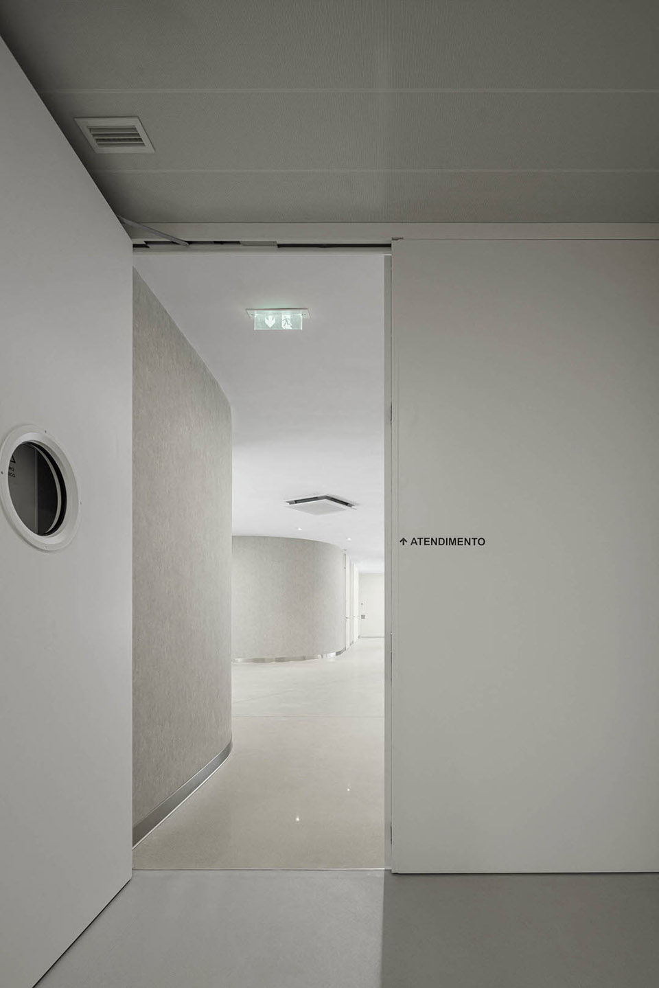 health center of moreira de conegos by studiocan