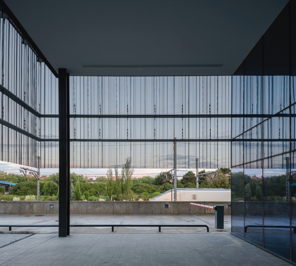 gijon police station by ssarq