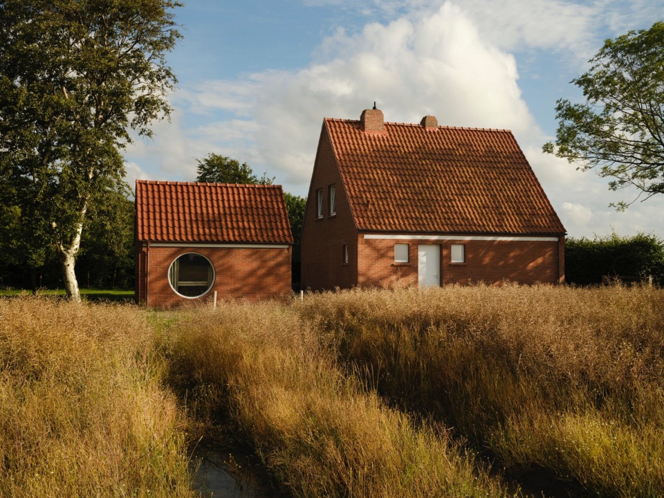 Farmworker s House by Nidus c32