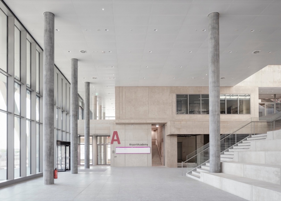 LAB 52 AirportAcademy LabCampus Munich Airport by Auer Weber