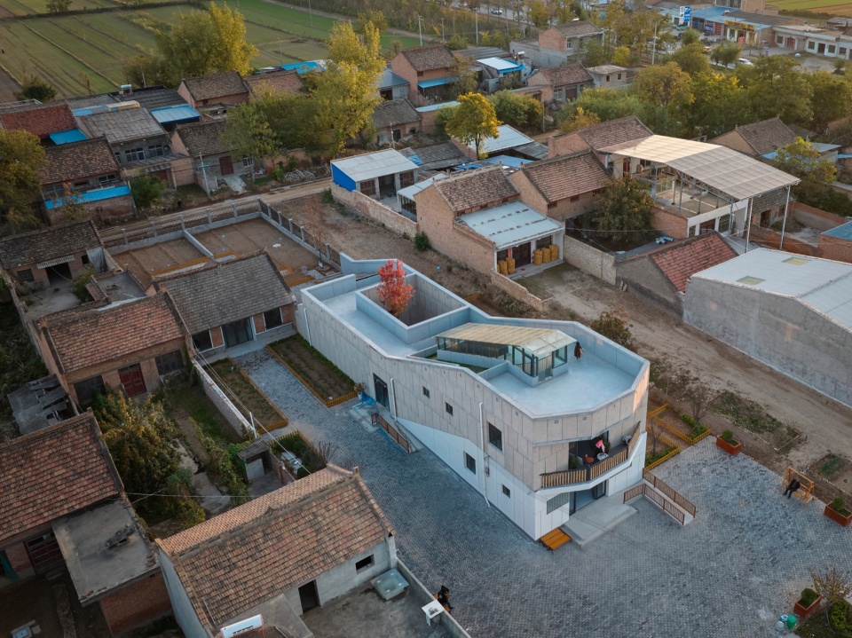 weinan qiaoma village cultural center by xjdsjy