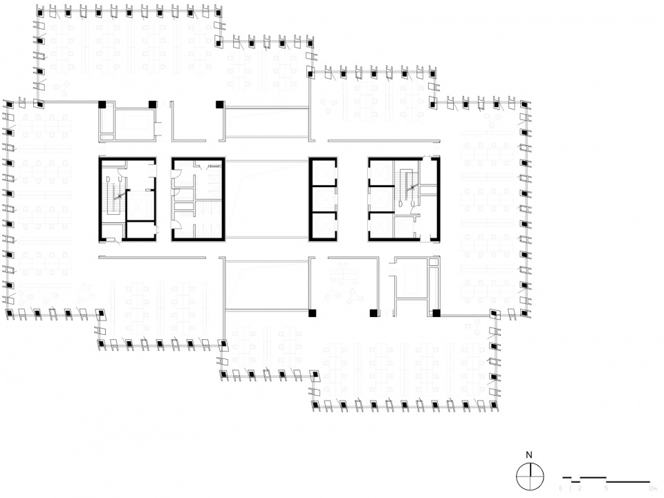 . 之字大厦 标准层平面 Typical floor plan ©FCJZ zigzag tower