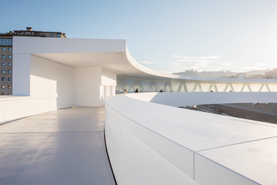 HALO by AM2 Arquitectos Arenas Asociados NOARQ