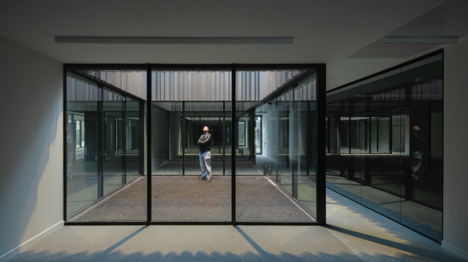gijon police station by ssarq