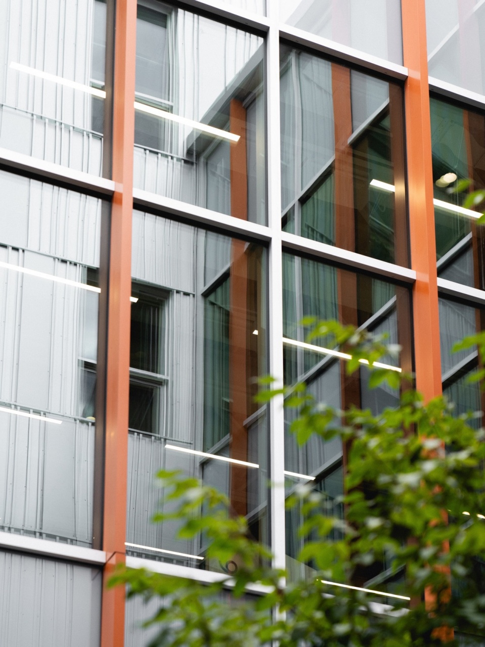 Two New High Schools by TLA UN NEUF
