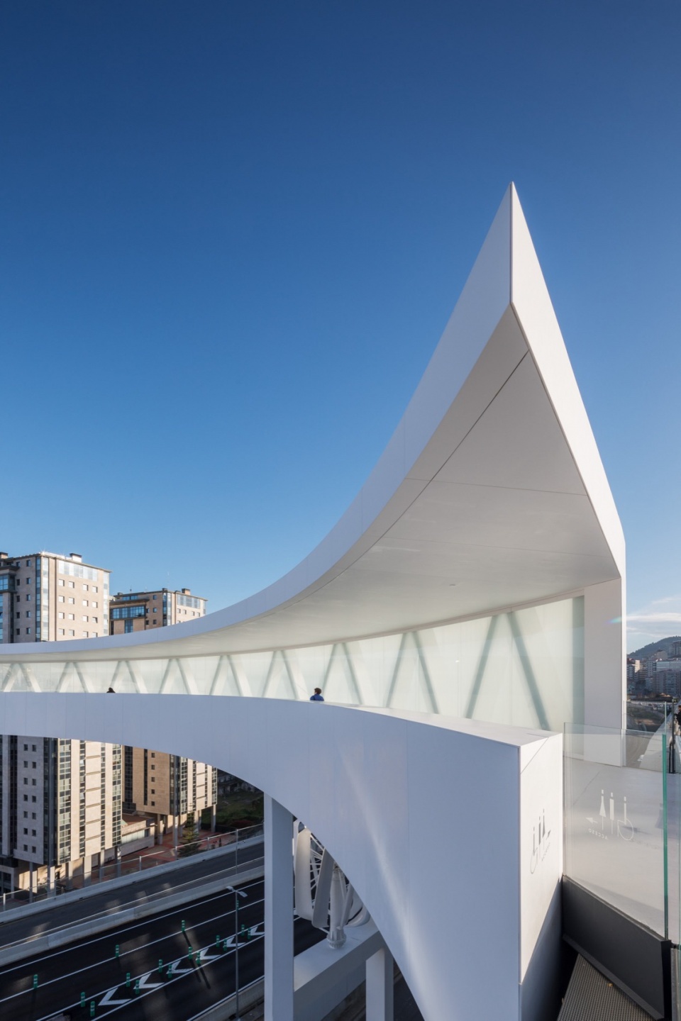 HALO by AM2 Arquitectos Arenas Asociados NOARQ