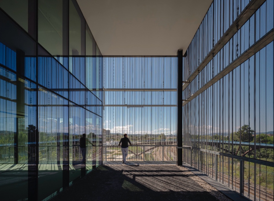gijon police station by ssarq