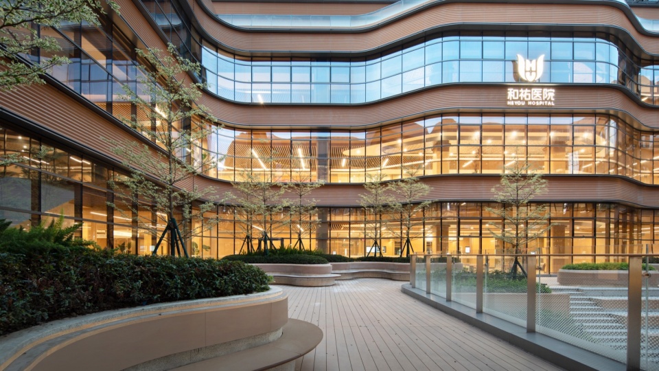 heyou international hospital by bai design international limited