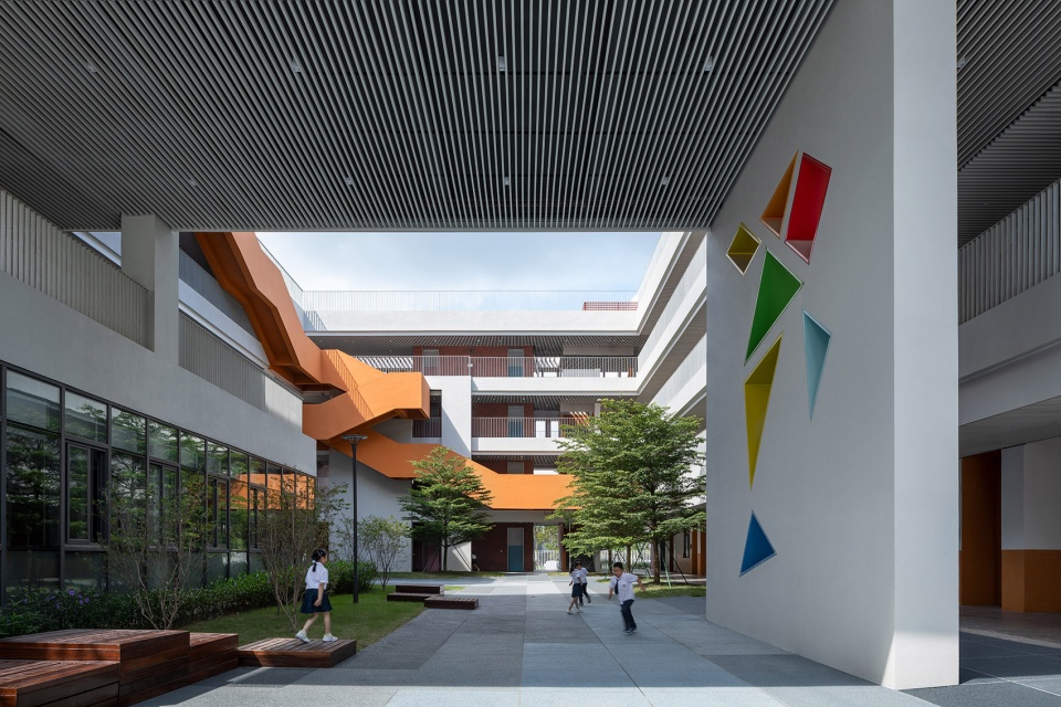 the f6 primary school and kindergarten of the guangzhou scut by scutad