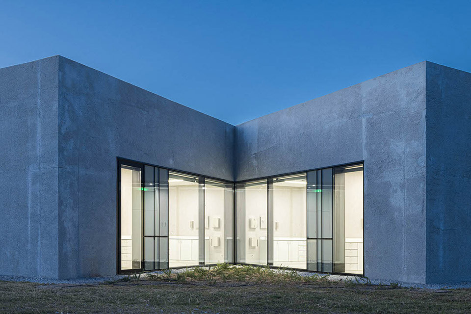 health center of moreira de conegos by studiocan