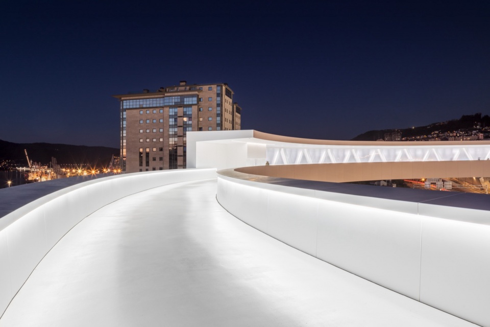 HALO by AM2 Arquitectos Arenas Asociados NOARQ