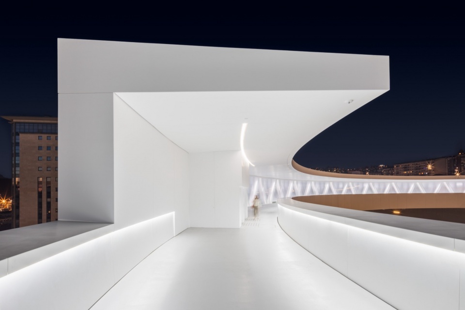 HALO by AM2 Arquitectos Arenas Asociados NOARQ
