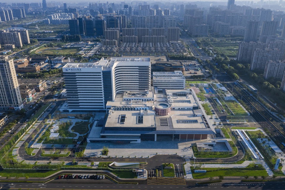 jiangyin new chinese medicine hospital by jiangsu provincial zhongrui east china design