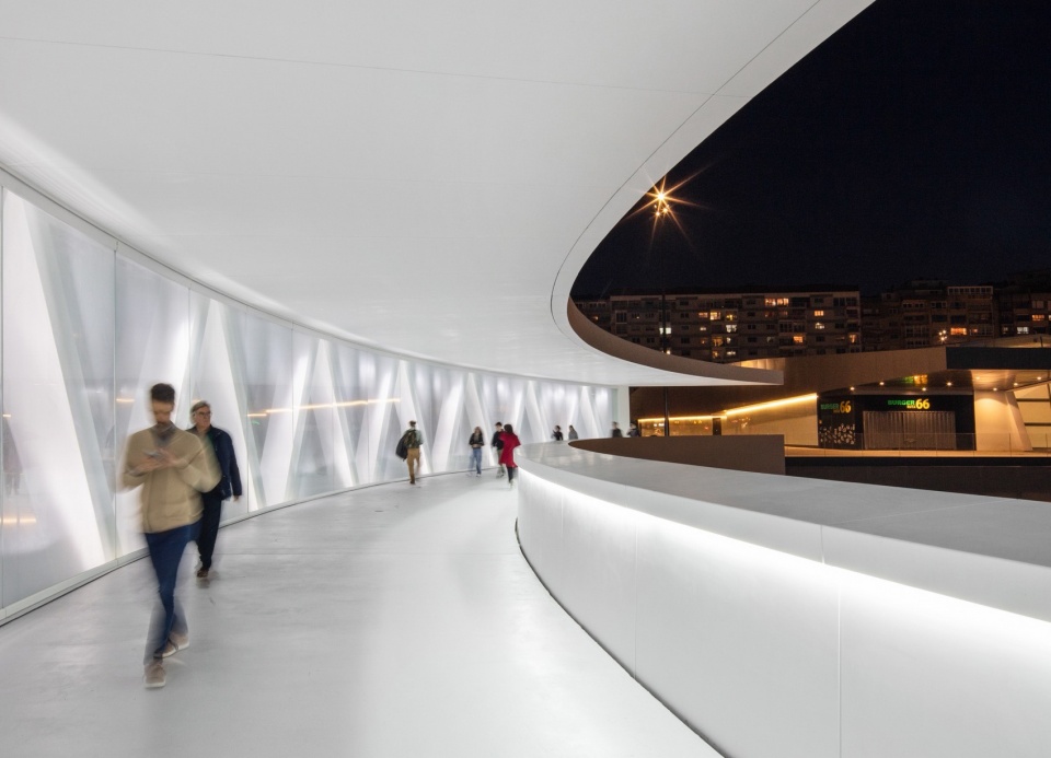 HALO by AM2 Arquitectos Arenas Asociados NOARQ jsy