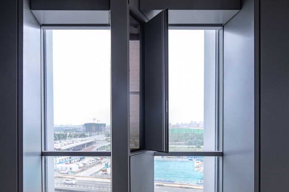 . 通风窗 Airy window ©田方方 zigzag tower