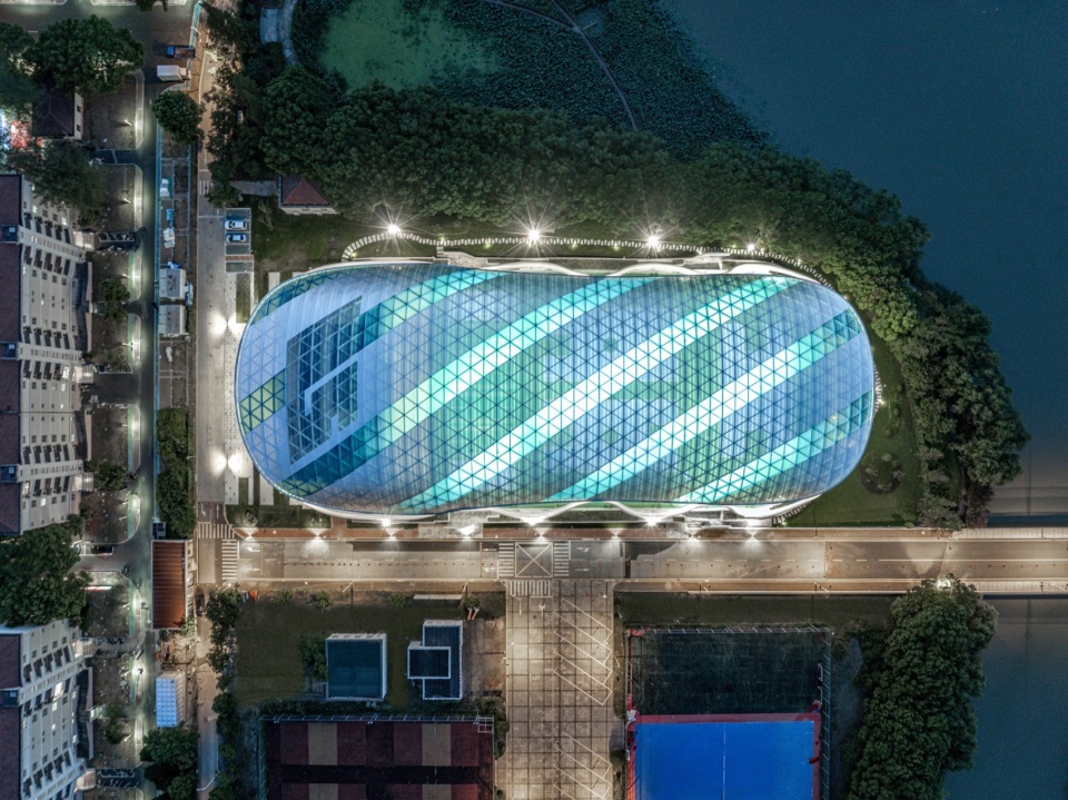 俯瞰the all weather sports field TJAD