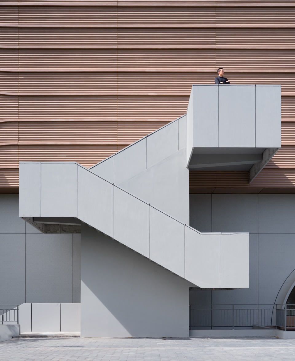 DSF0122 编辑huilongguan sports park by cadg daqiarchitects