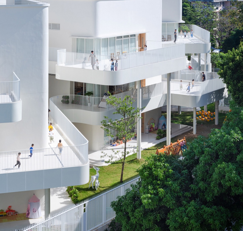 kindergarten of museum forest by atelier apeiron