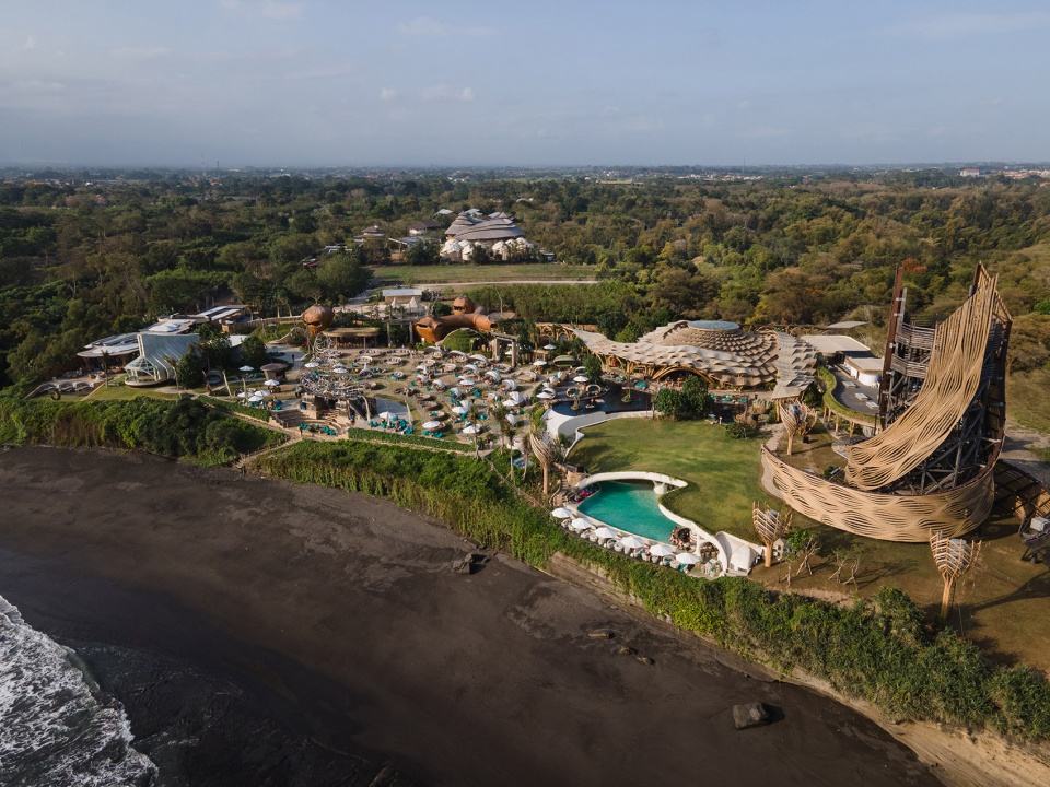 luna beach club by inspiral architecture and design studios