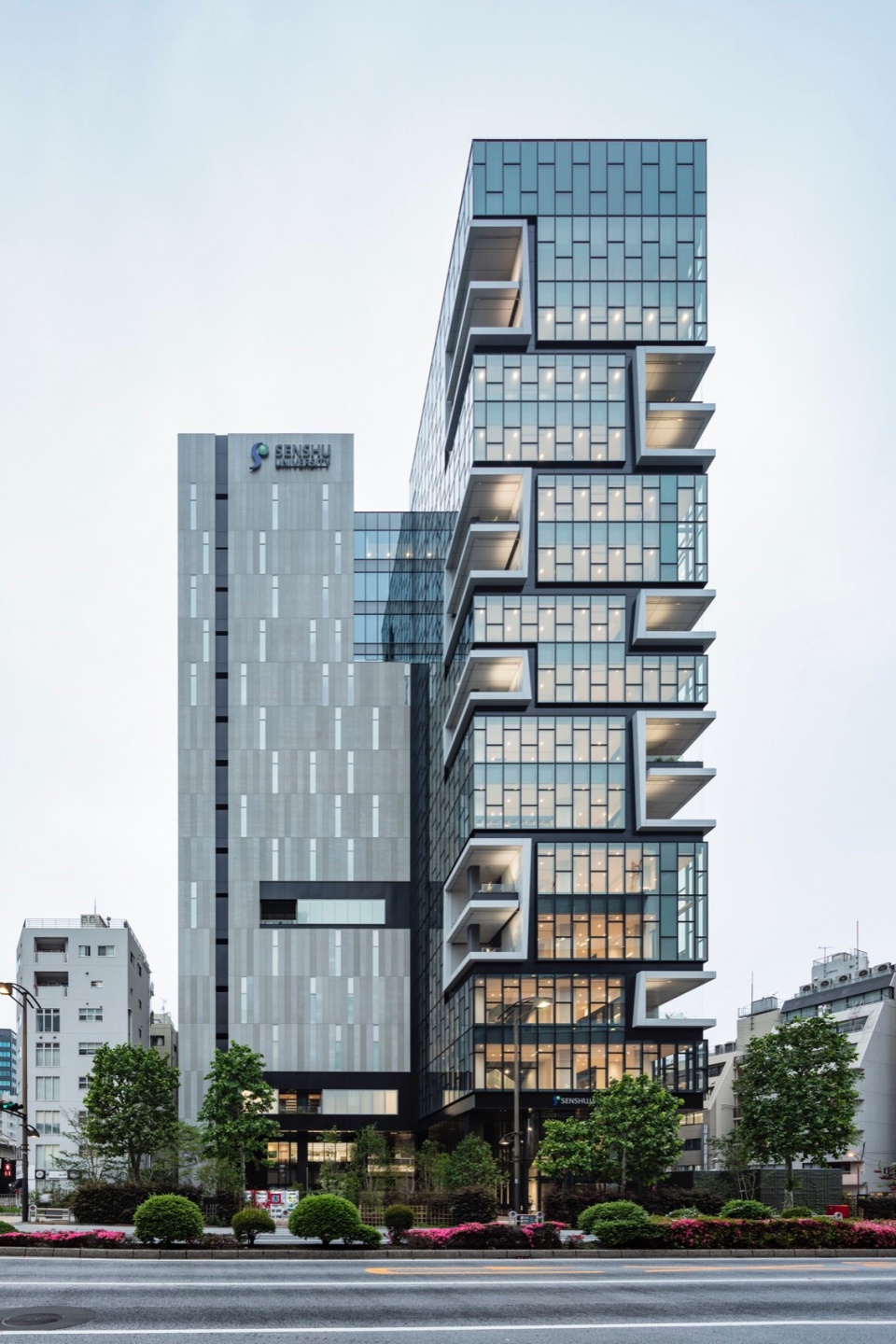 Senshu University Kanda Campus by Nikken Sekkei Ltd